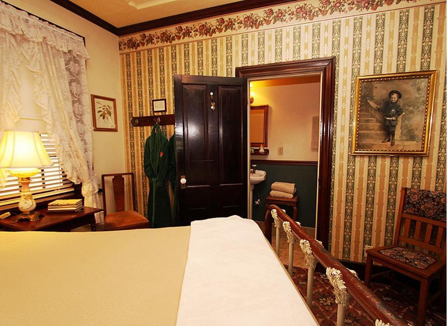 The National Hotel Джеймстаун Стая снимка